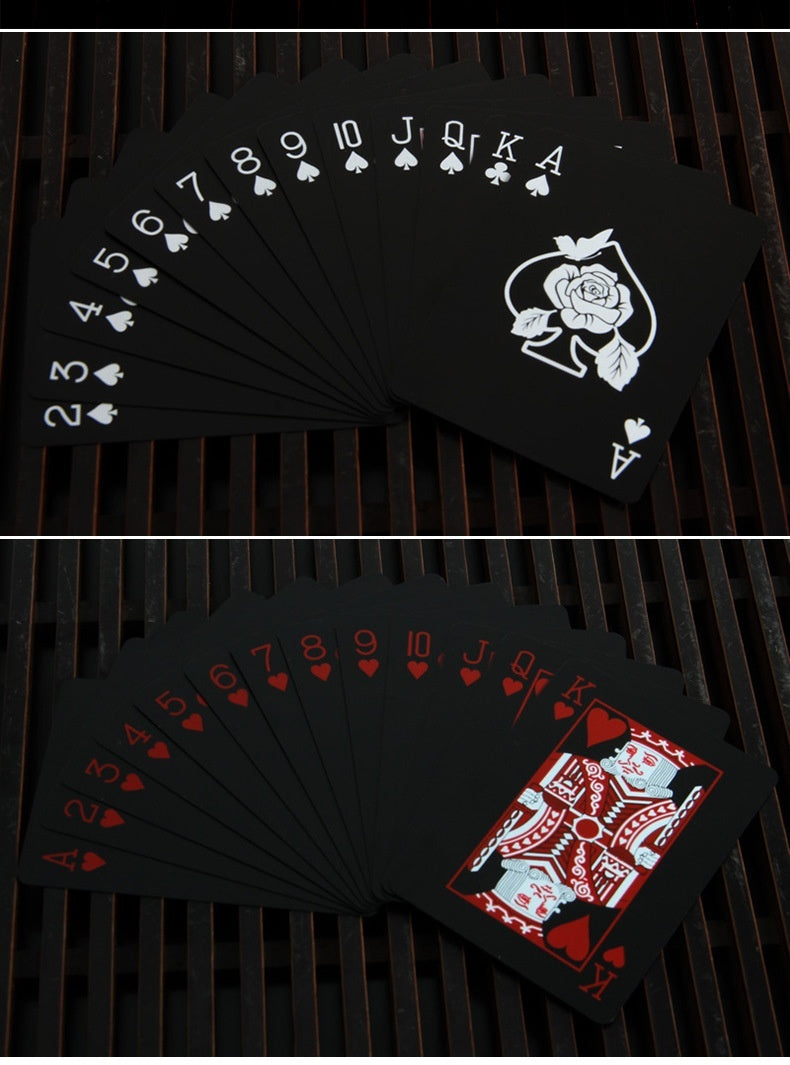 54er Waterproof Pokerkarten Set - Exklusives Rosen Design in Schwarz Rot - PVC Poker Spielkarten - Card Game