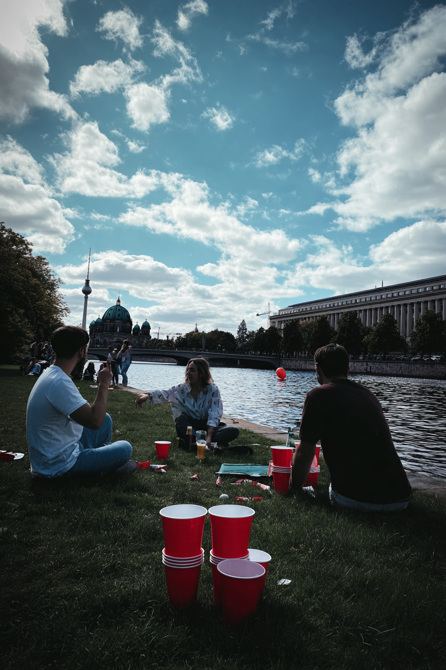 Trinkspiele und Partyzubehör aus Berlin